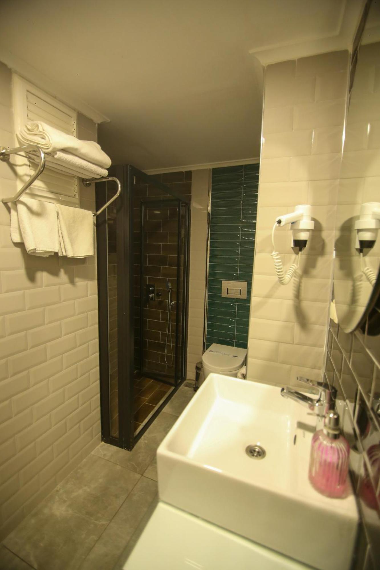 Cevik Palace Hotel Antalia Esterno foto